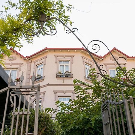 Barba Boutique Hotel Korce Exterior photo
